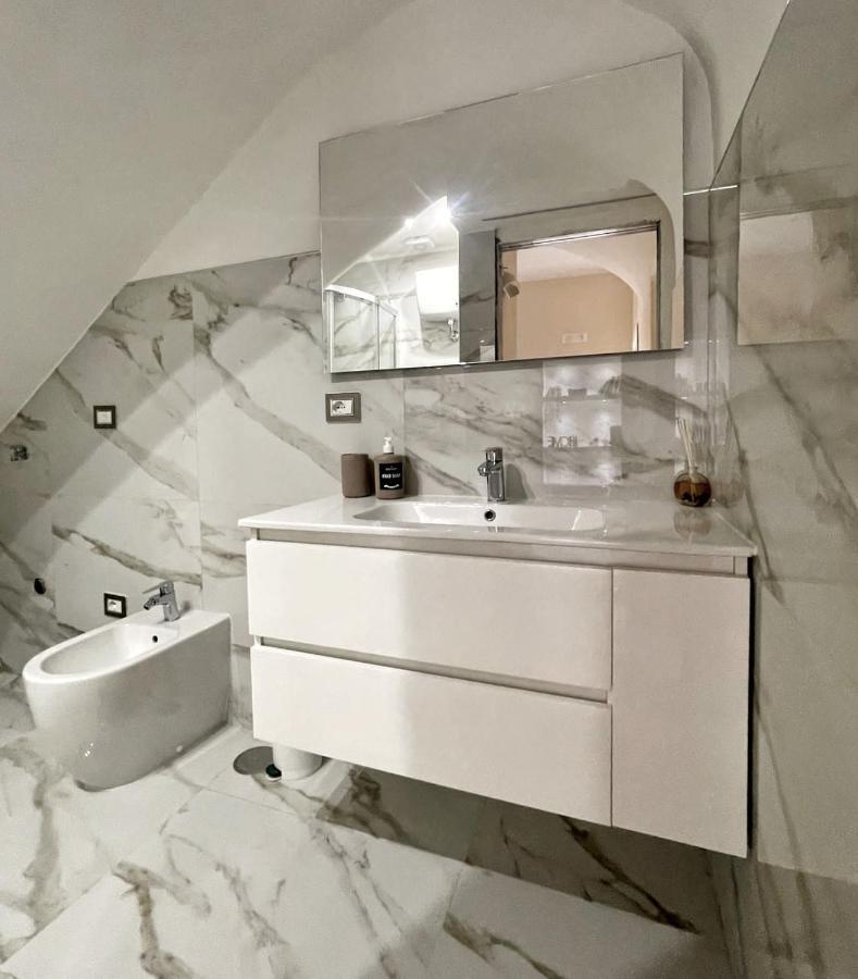 Re Ferdinando Apartment Naples Luaran gambar
