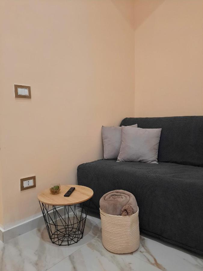 Re Ferdinando Apartment Naples Luaran gambar