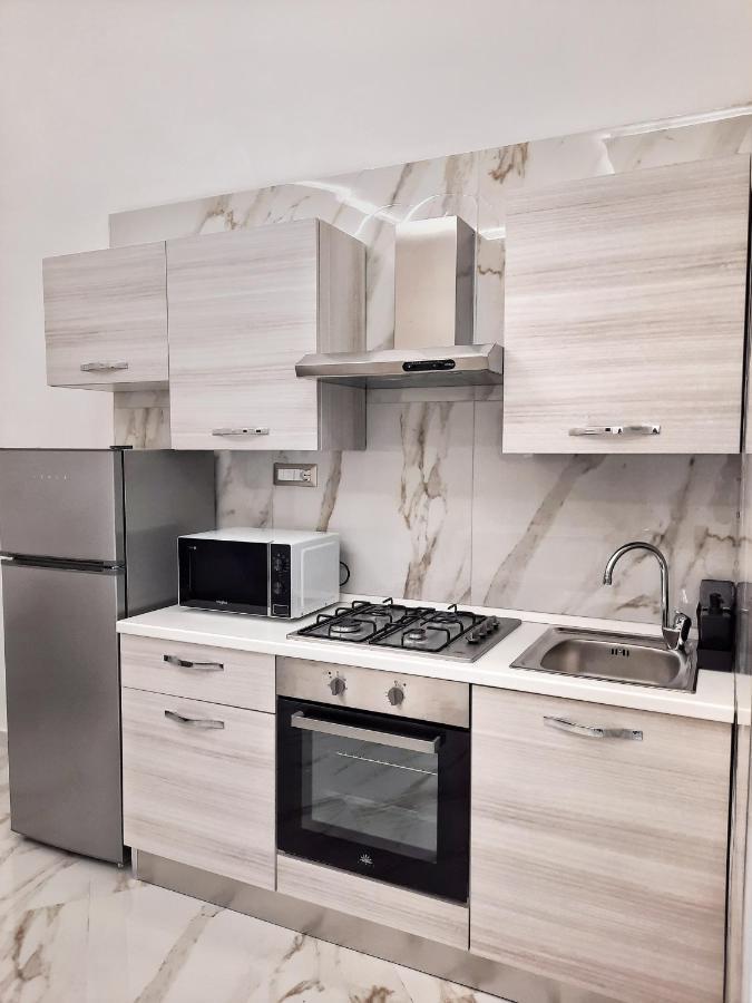 Re Ferdinando Apartment Naples Luaran gambar